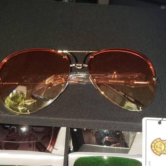 Oversized Luxury Mirrored Aviators - Picture 2 of 5